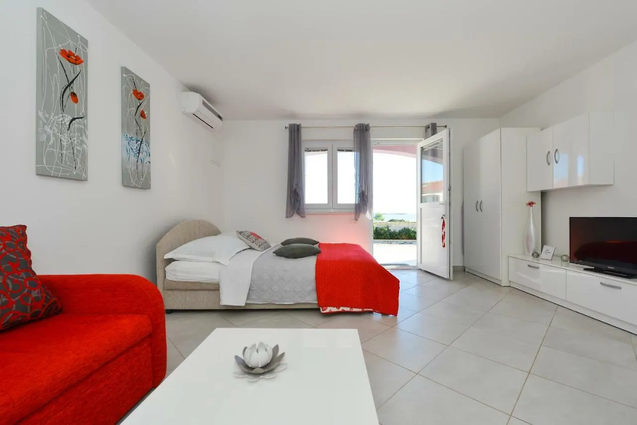 Apartments L&M Vir Croazia