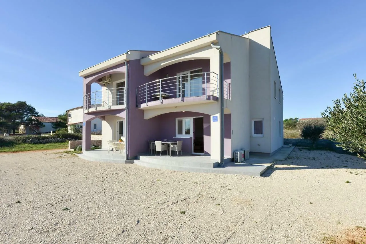 Apartments L&M Vir 0*,  Croazia